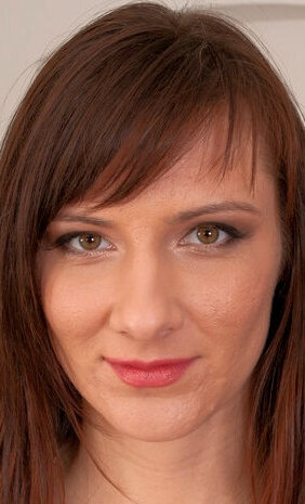 Bella Hally