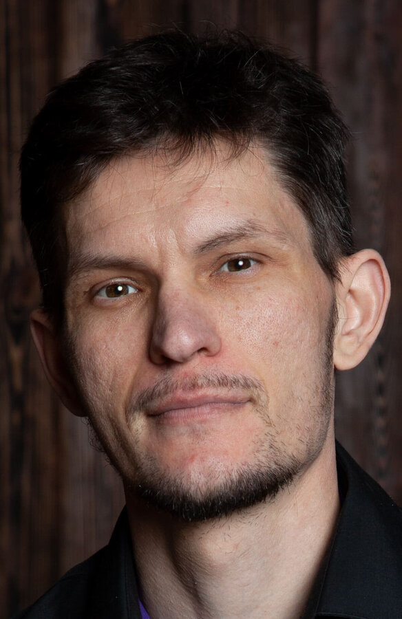 Николай Петров