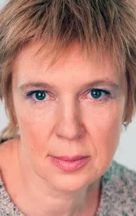 Елена Старостина