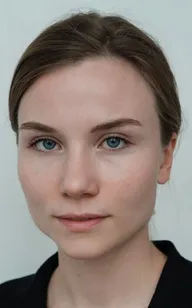 Анна Савостина
