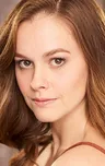 Julia Vally