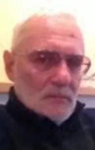 Калин Папура