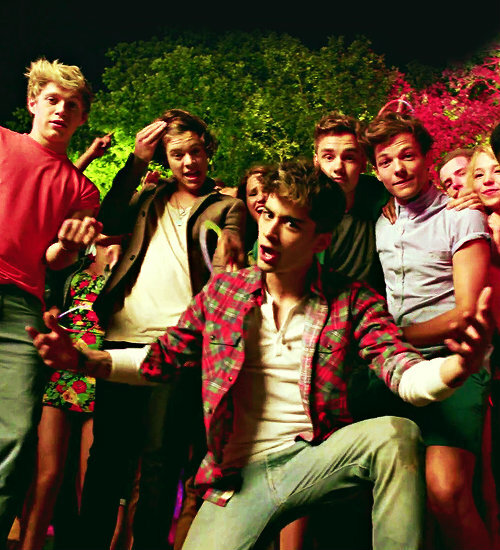 Постер фильма One Direction: Live While We're Young