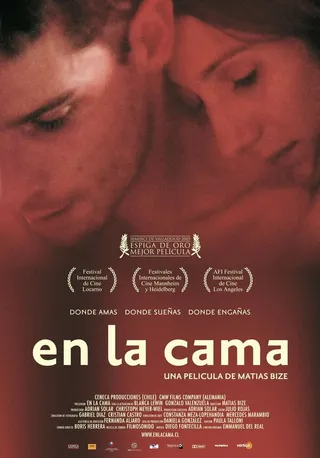 Постер В постели (2005)