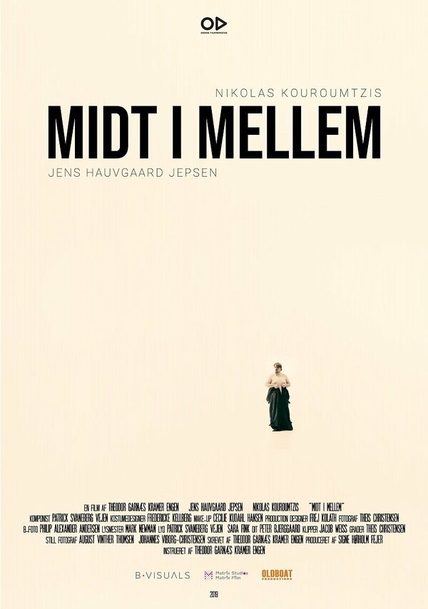 Постер фильма Midt I Mellem