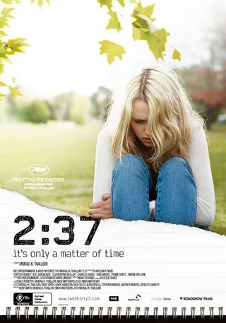 Постер 2:37 (2006)