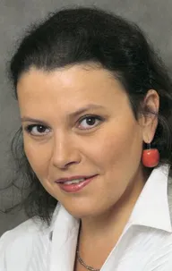 Янина Хачатурова
