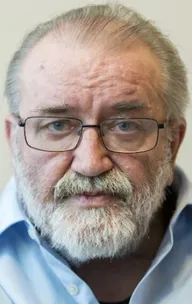 Петер Андораи