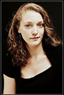 Coralie Volle