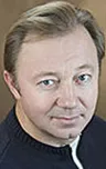 Олег Новиков
