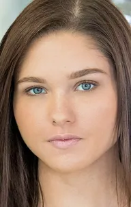 Zoe Bloom