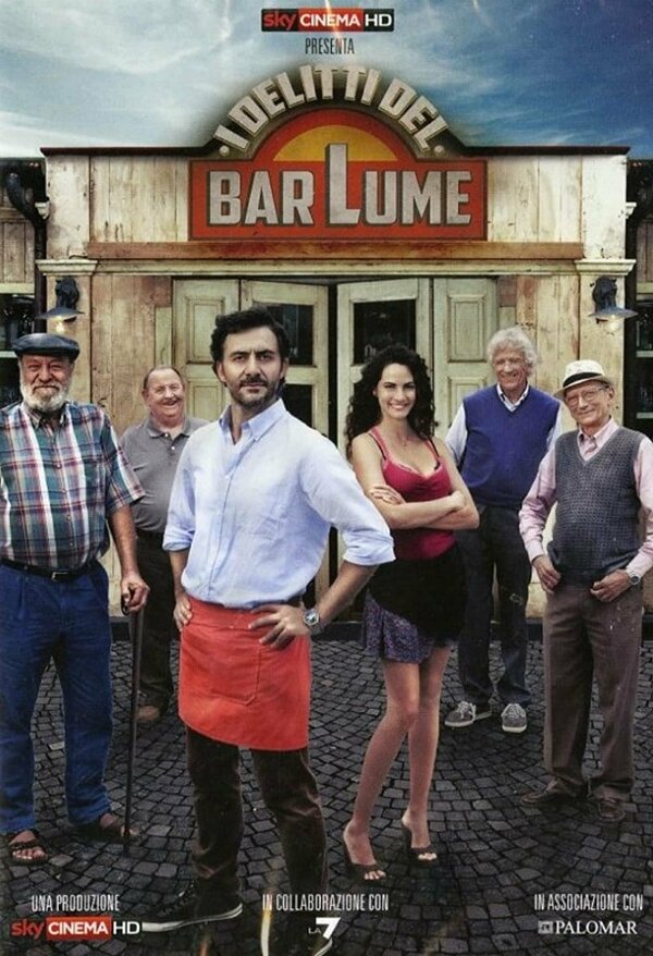 Постер сериала I delitti del BarLume