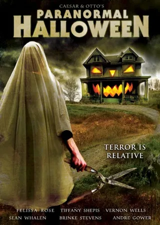 Постер Caesar and Otto's Paranormal Halloween (2015)