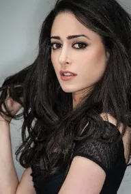 Mona Yousefi