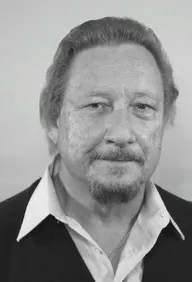 Адриан Уоллес