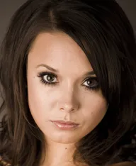 Анна Джуллиенн